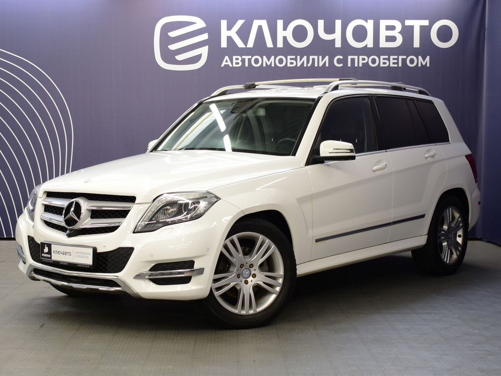Белый Mercedes-Benz GLK-Класс 2014 года с пробегом