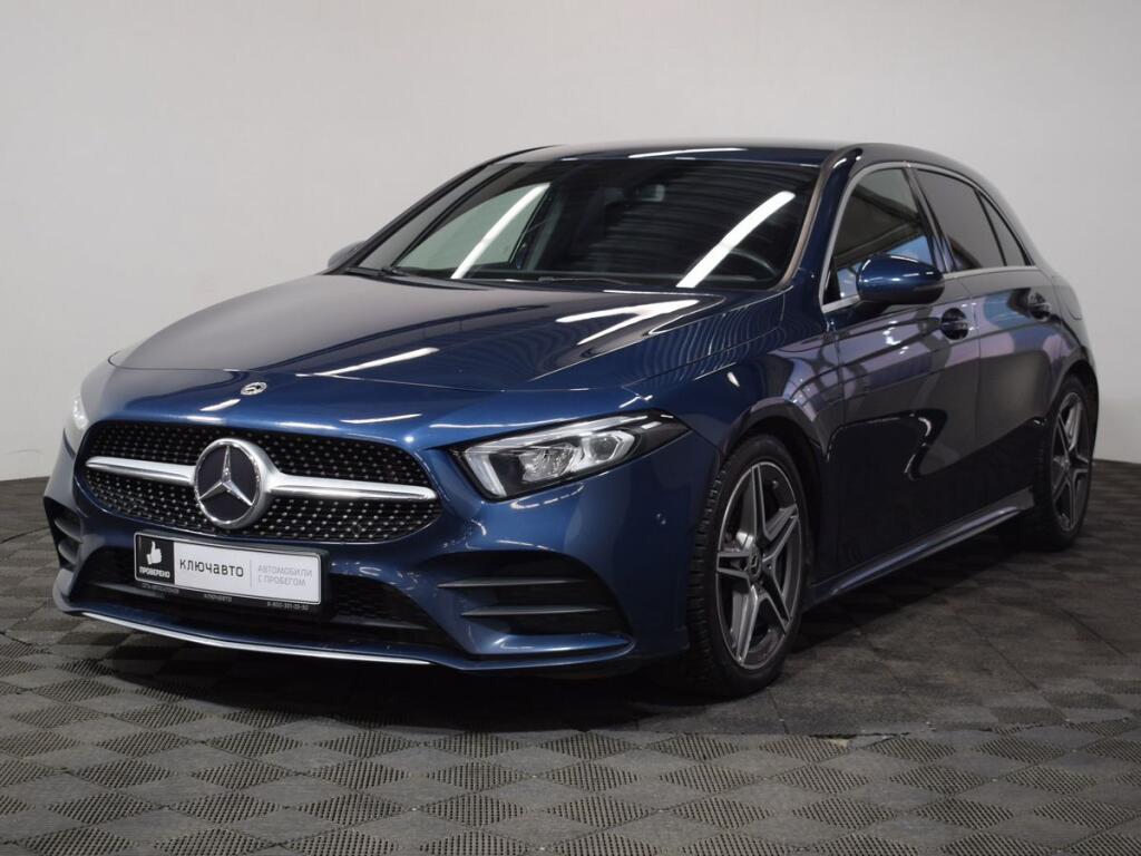 Синий Mercedes-Benz A-Класс 2019 года с пробегом