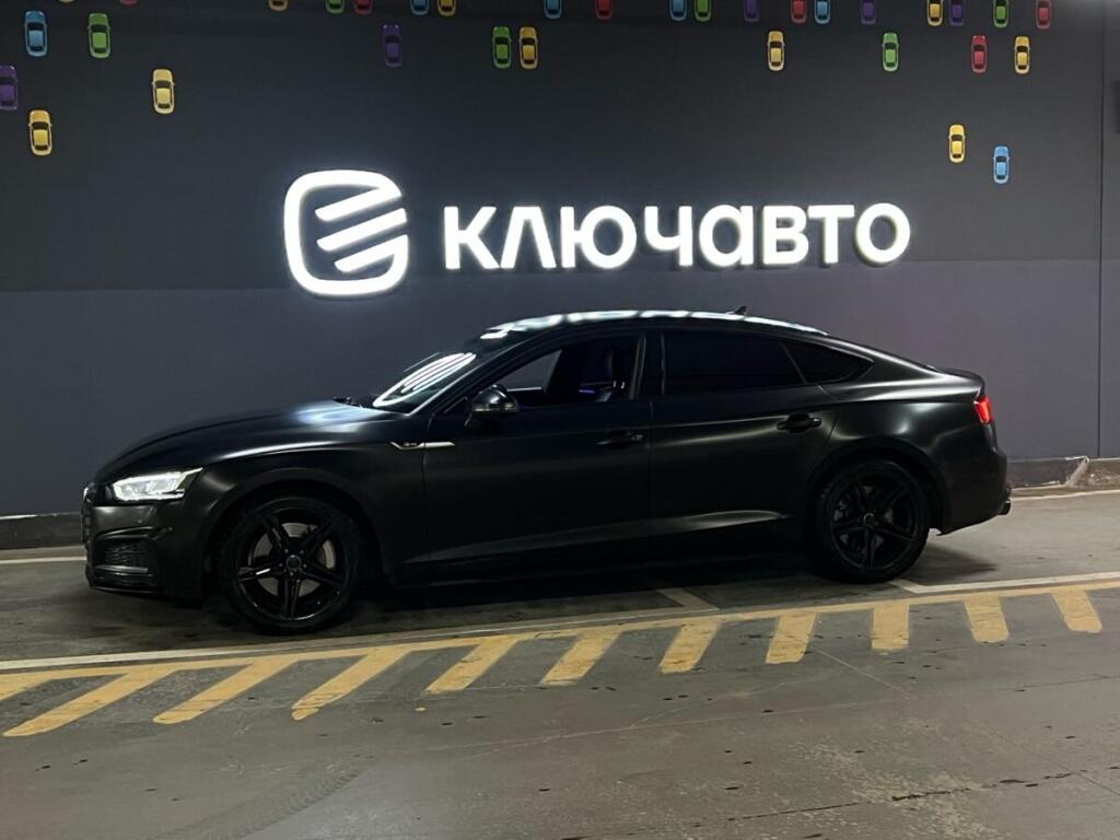Черный Audi A5 2019 года с пробегом