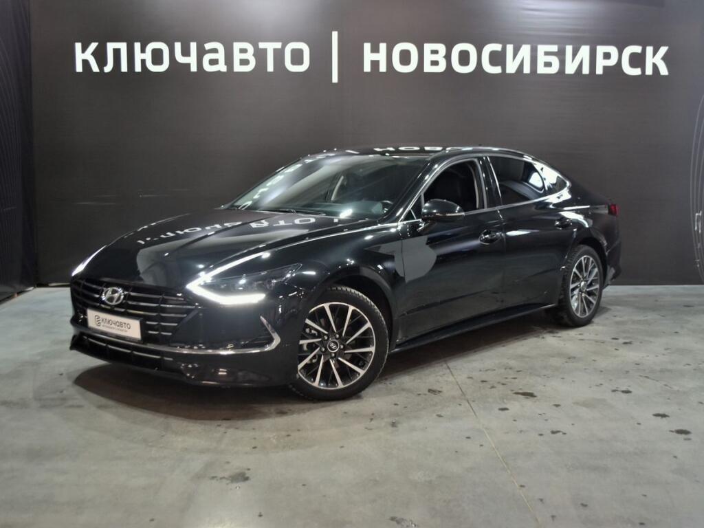 Черный Hyundai Sonata 2021 года с пробегом
