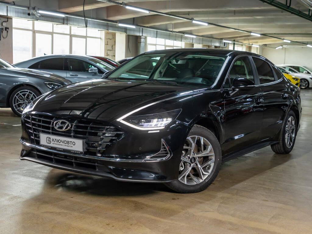 Черный Hyundai Sonata 2021 года с пробегом