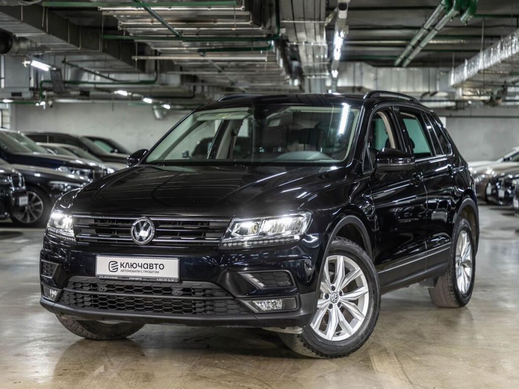 Черный Volkswagen Tiguan 2019 года с пробегом