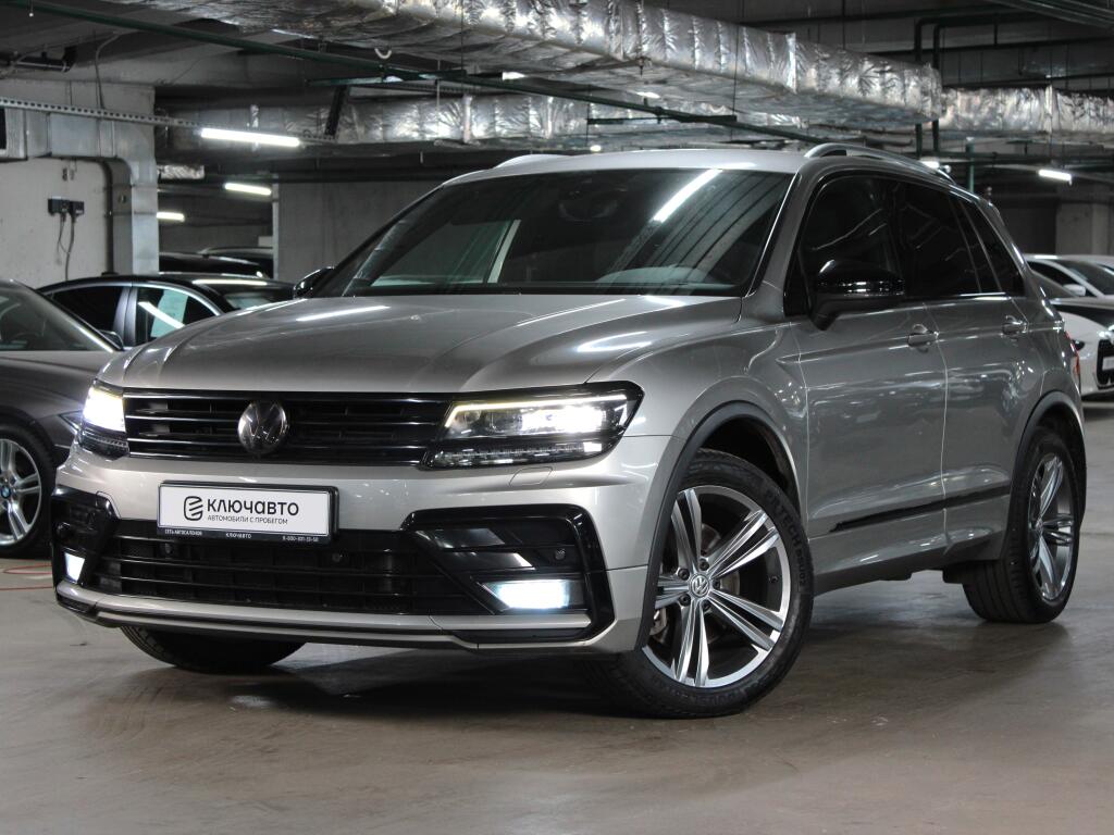 Серый Volkswagen Tiguan 2019 года с пробегом