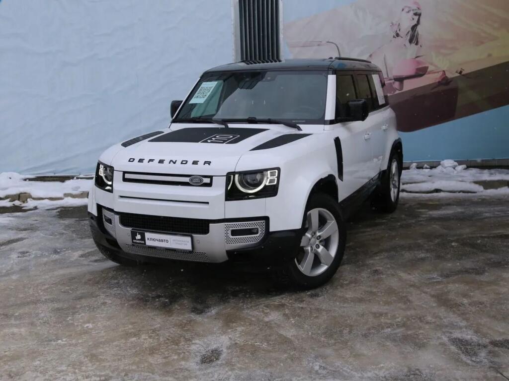 Белый Land Rover Defender 2021 года с пробегом