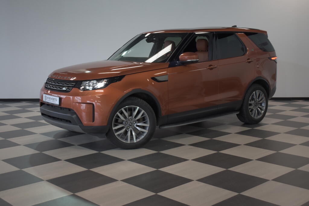 Оранжевый Land Rover Discovery 2018 года с пробегом