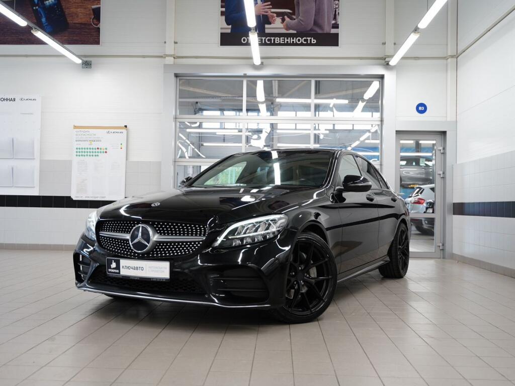 Черный Mercedes-Benz C-Класс 2019 года с пробегом