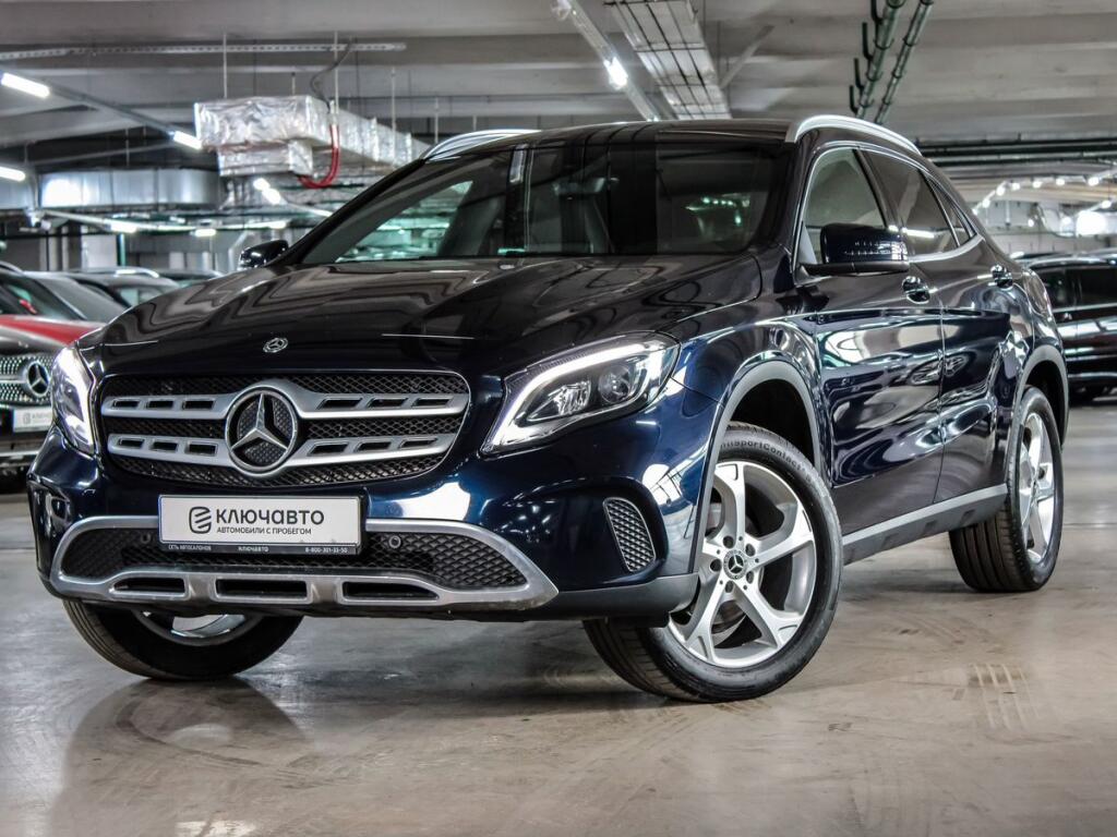 Синий Mercedes-Benz GLA-Класс 2018 года с пробегом