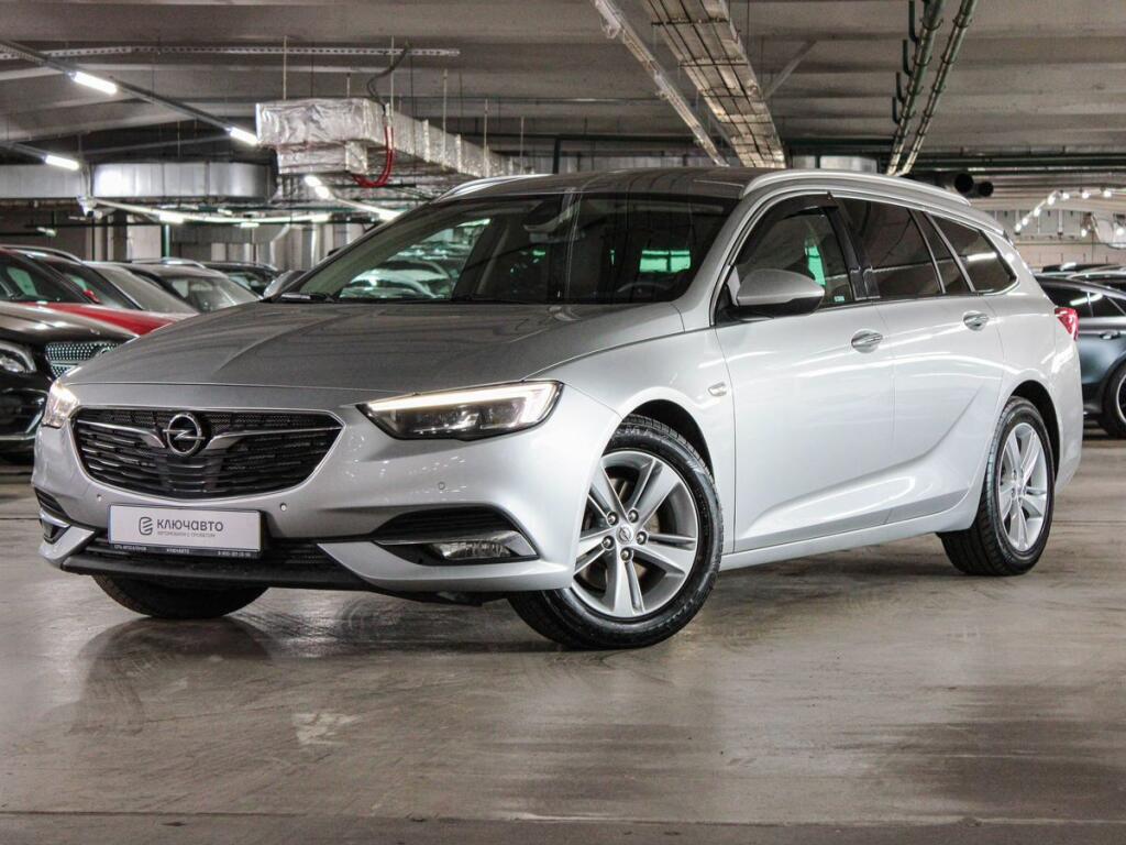 Серый Opel Insignia 2018 года с пробегом