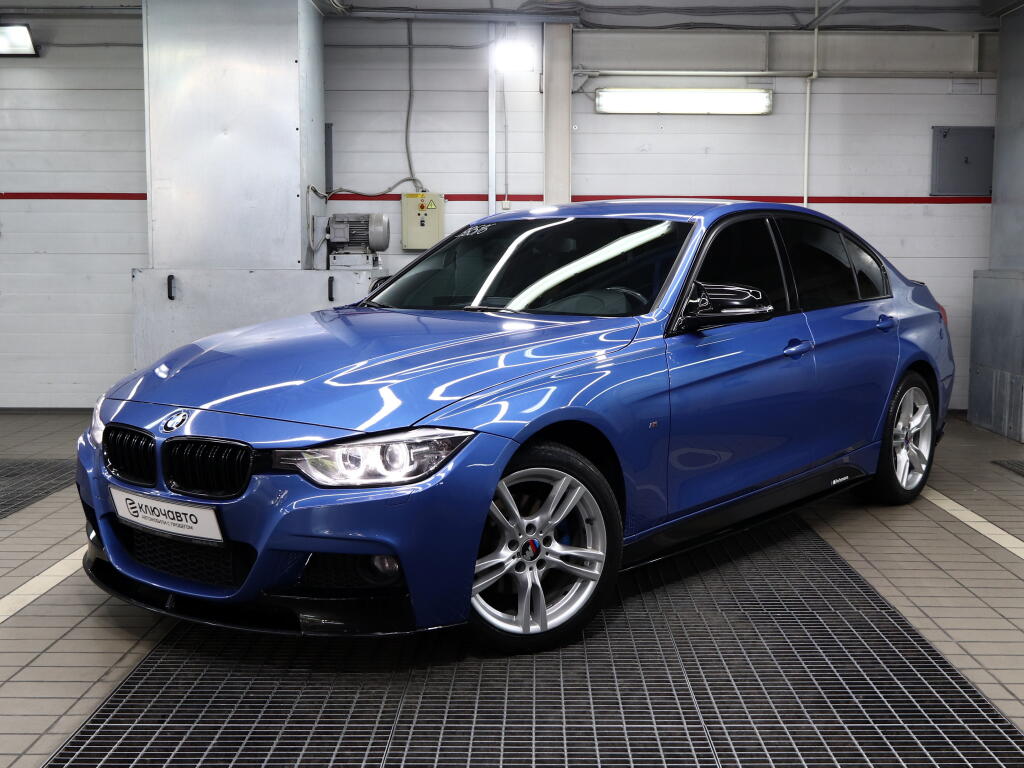 Синий BMW 3 серия 2013 года с пробегом