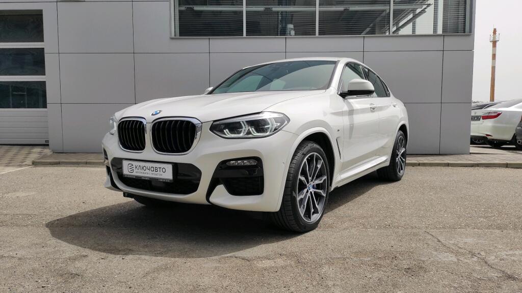Белый BMW X4 2021 года с пробегом