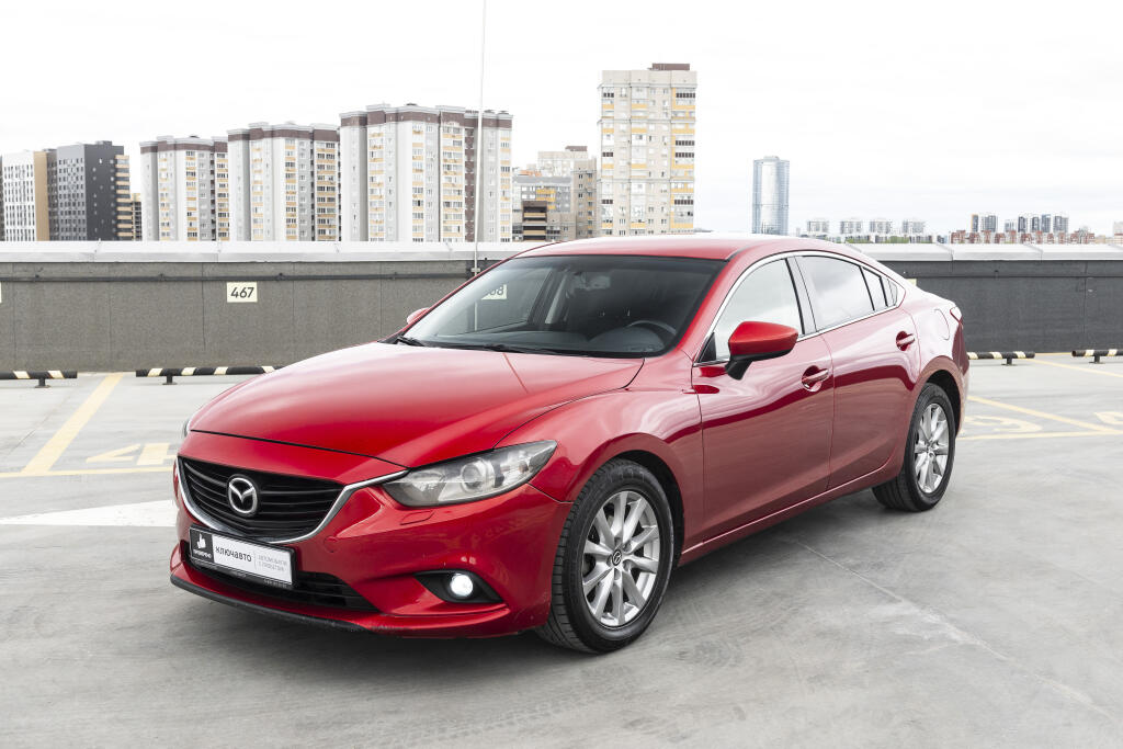 Красный Mazda 6 2014 года с пробегом