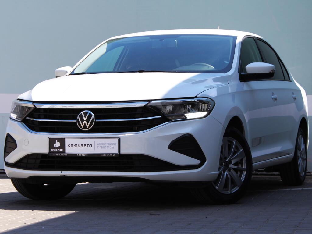 Белый Volkswagen Polo 2021 года с пробегом