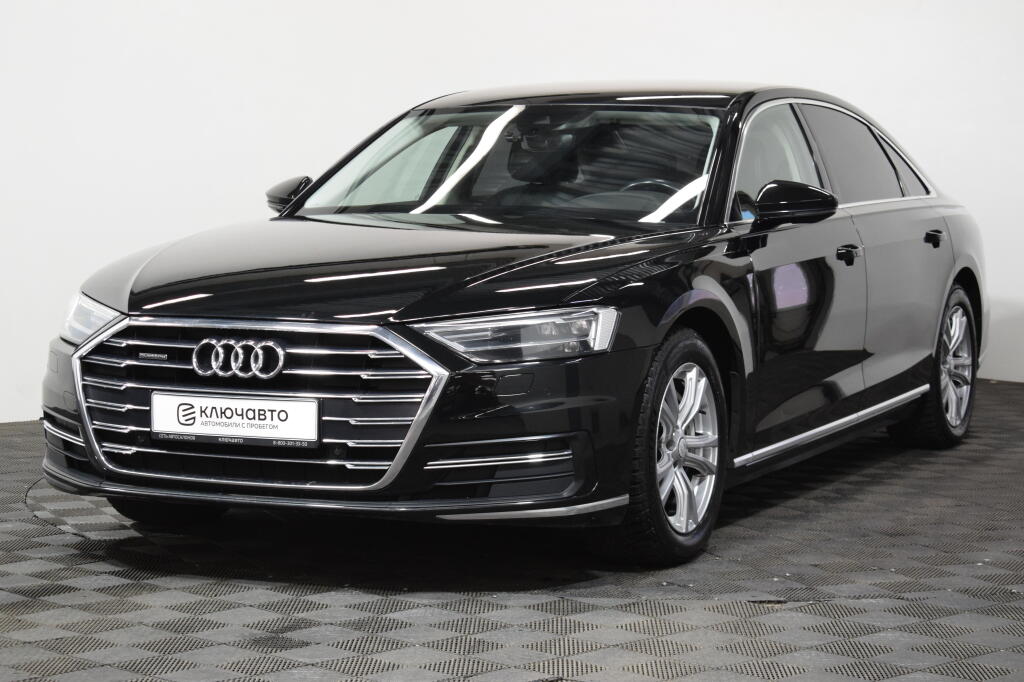 Черный Audi A8 2019 года с пробегом