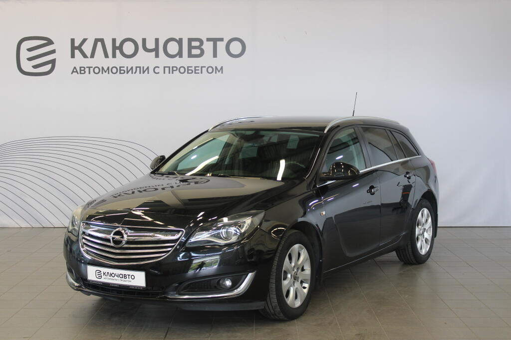 Черный Opel Insignia 2014 года с пробегом