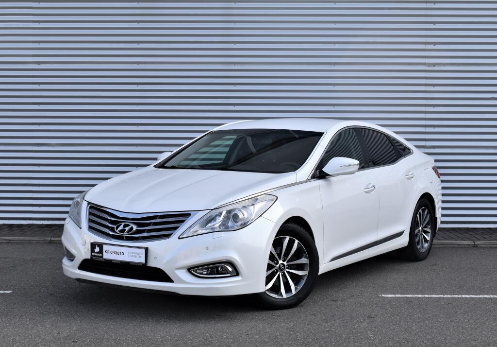 Белый Hyundai Grandeur 2013 года с пробегом