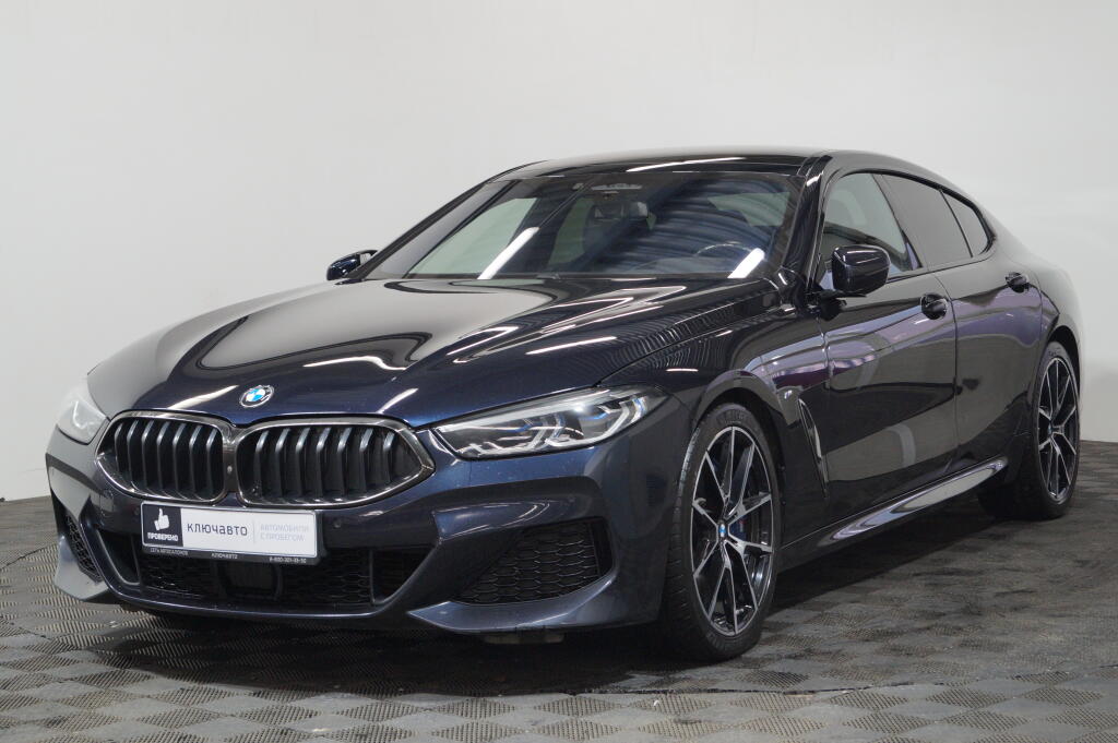 Черный BMW 8 серия 2020 года с пробегом