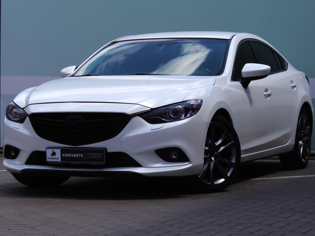 Белый Mazda 6 2013 года с пробегом