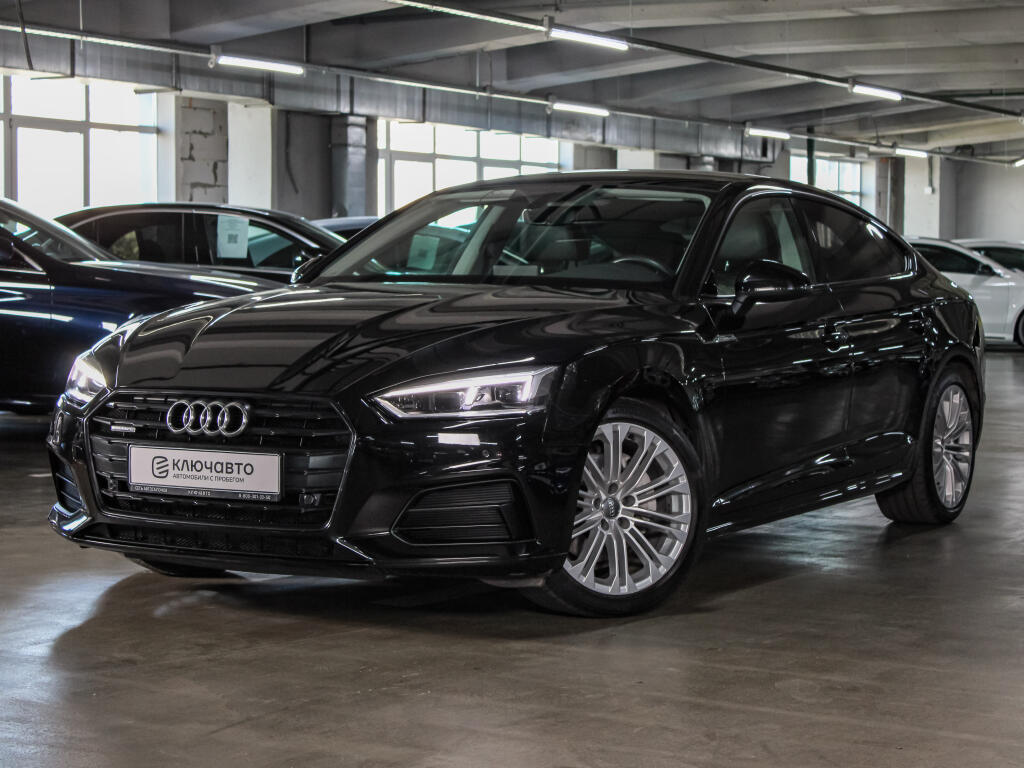 Черный Audi A5 2019 года с пробегом