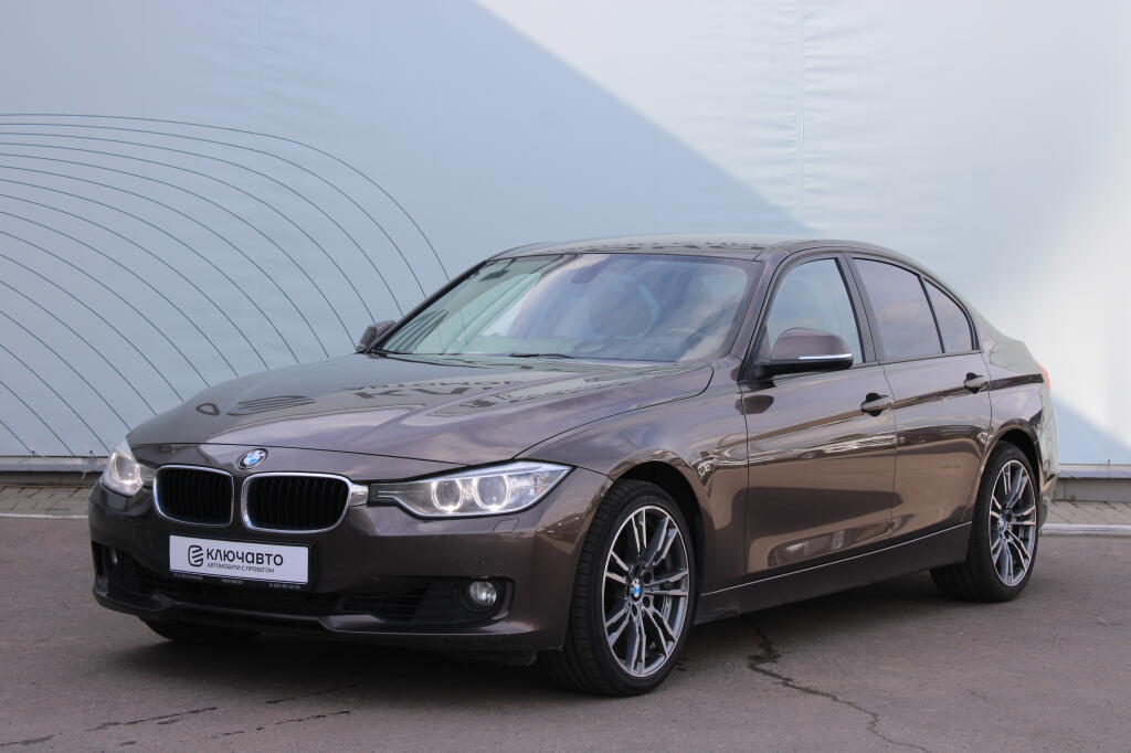 Коричневый BMW 3 серия 2014 года с пробегом