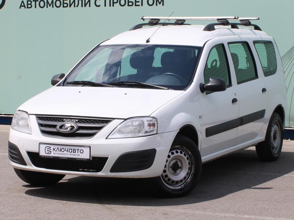 Белый ВАЗ (Lada) Largus 2019 года с пробегом