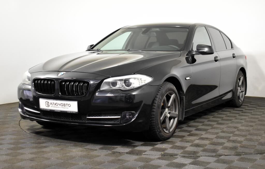 Черный BMW 5 серия 2011 года с пробегом