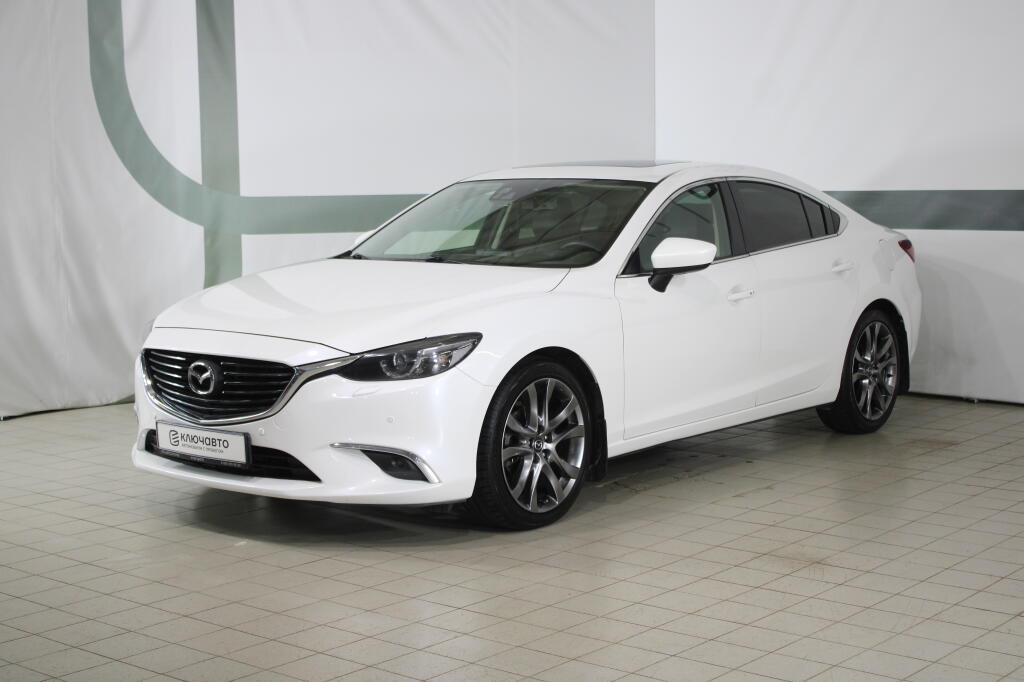 Белый Mazda 6 2015 года с пробегом