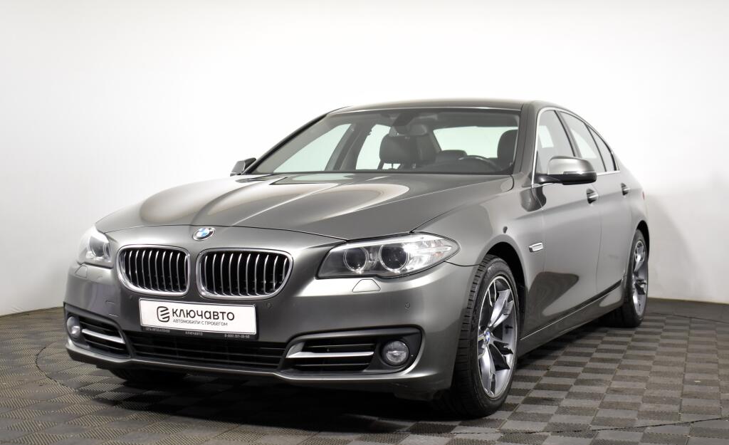 Серый BMW 5 серия 2014 года с пробегом