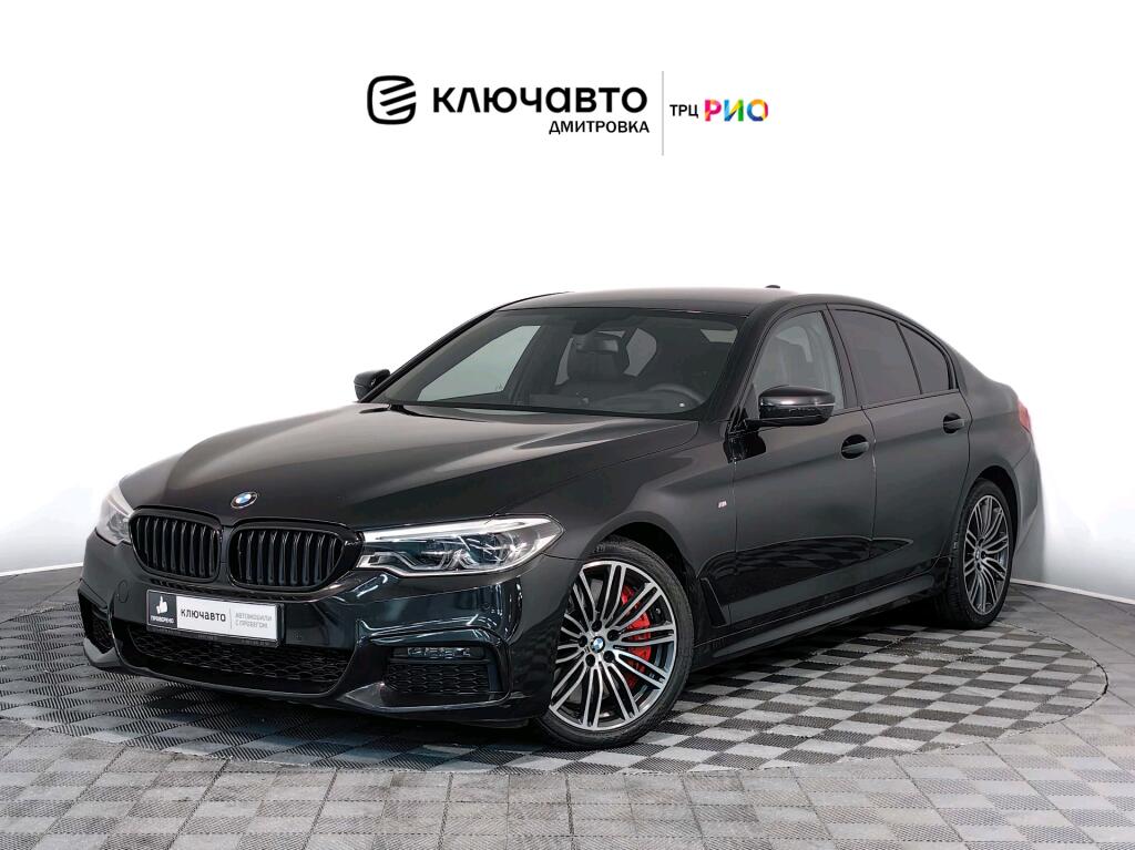 Черный BMW 5 серия 2019 года с пробегом