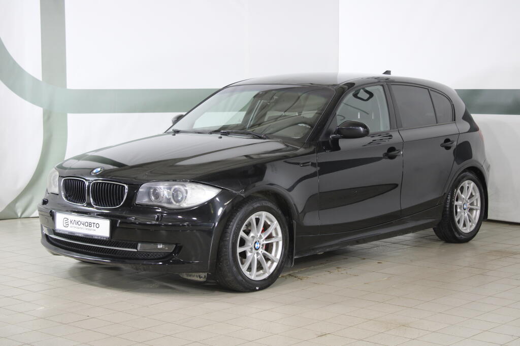 Черный BMW 1 серия 2007 года с пробегом