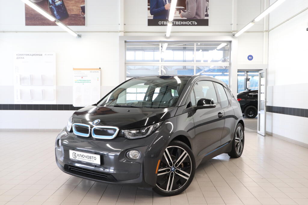 Черный BMW i3 2015 года с пробегом